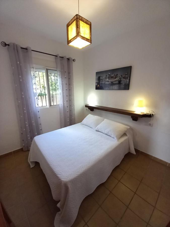 Apartamentos Cala Isabel 扎霍拉 外观 照片